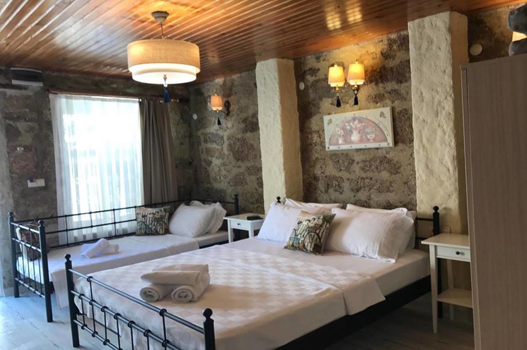 Imerek Stone House Hotel Alaçatı Room photo